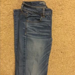 Medium wash jegging size 4